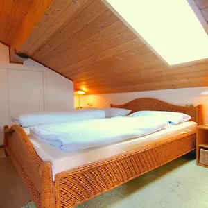 Apartment Lindenschlösschen&schlossgarten, Garmisch-Partenkirchen